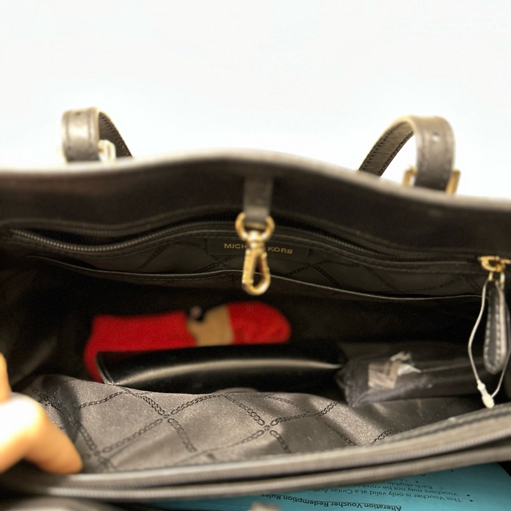 Like New, Only Used Twice - image 3